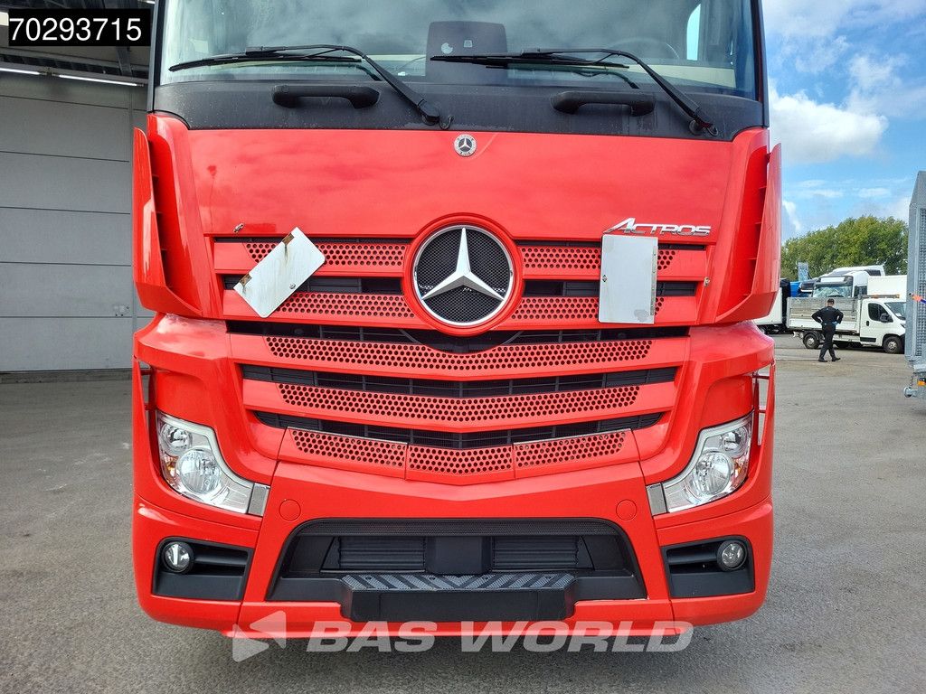 Mercedes Actros 1842 4X2 StreamSpace 2xTanks Euro 6