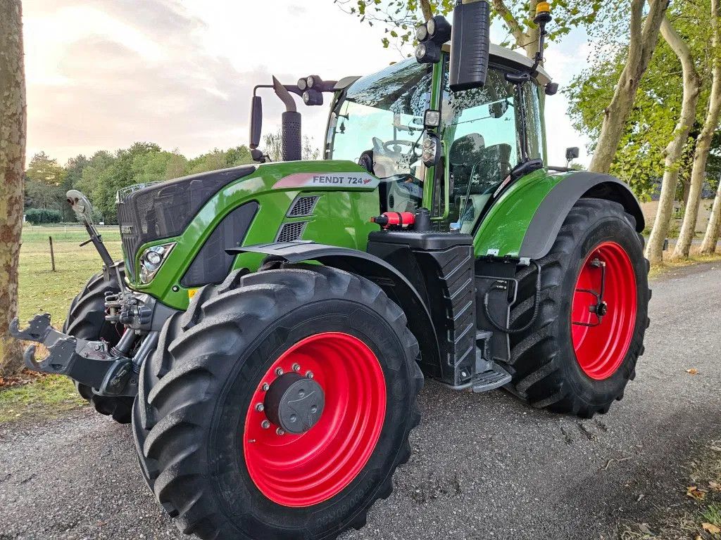 Fendt 724 S4 Profi Plus (718 720 722 )