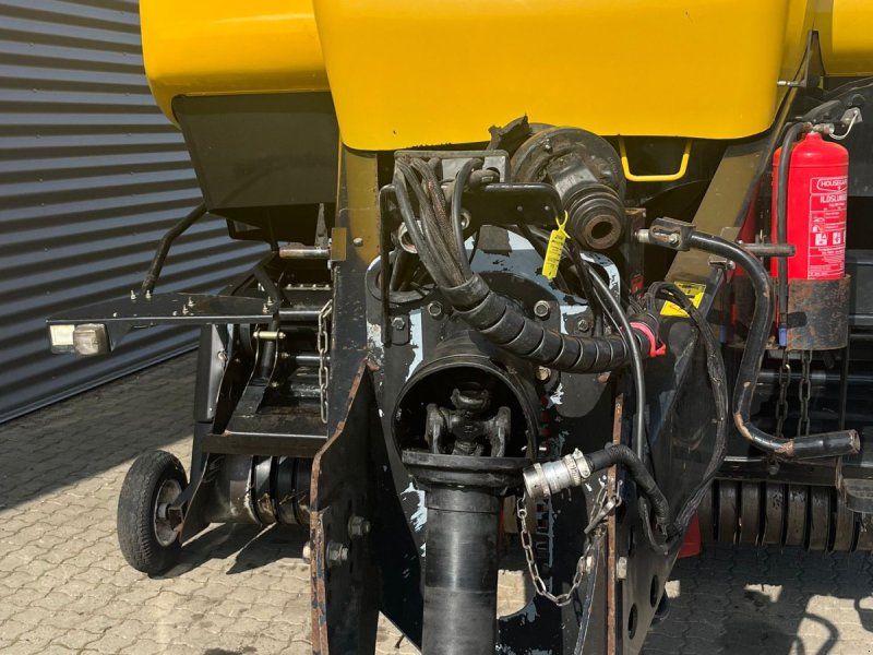New Holland BB9090 m. vogn