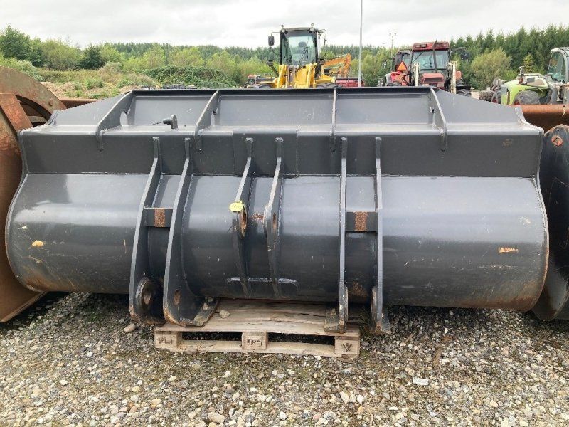 Case IH 821 Skovl