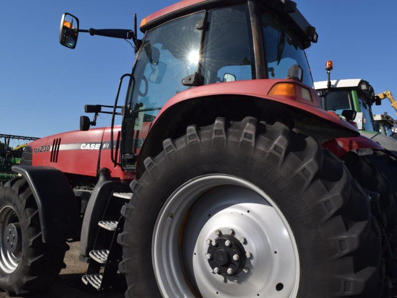 Case IH MX 230 Magnum