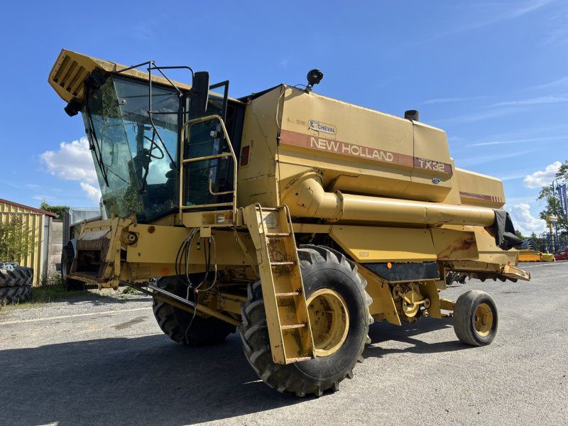 New Holland TX 32