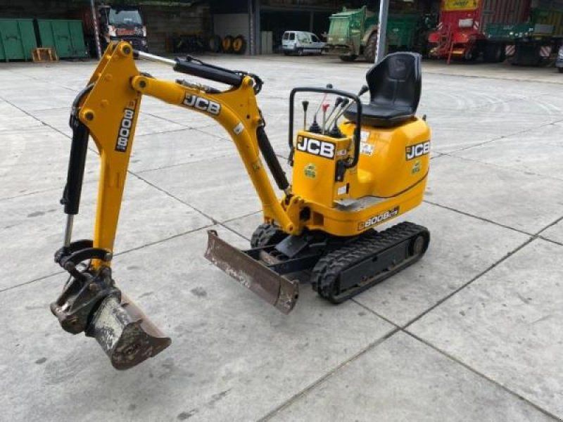 JCB 8008 + 3 godets