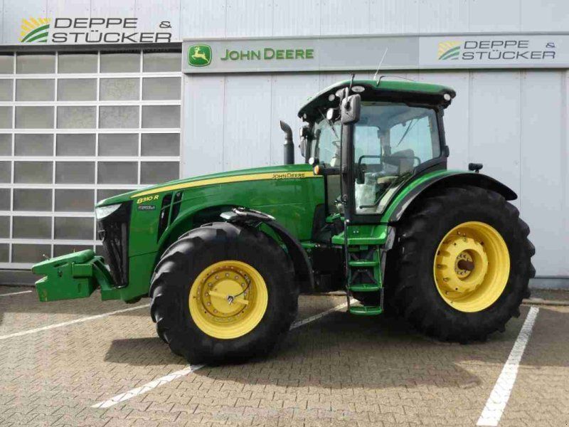 John Deere 8310R
