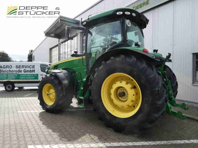 John Deere 8310R