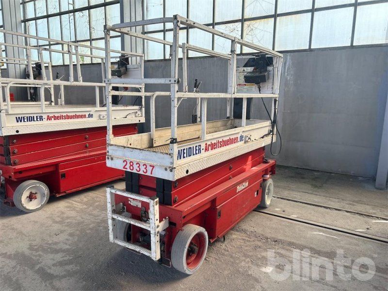 JLG 2033E3