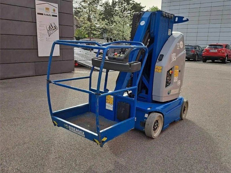 JLG Toucan 10E-L
