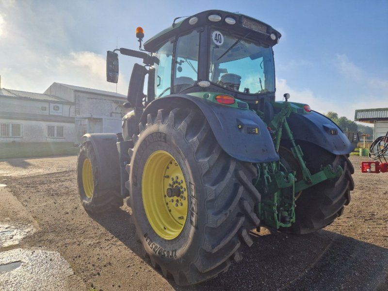 John Deere 6230R