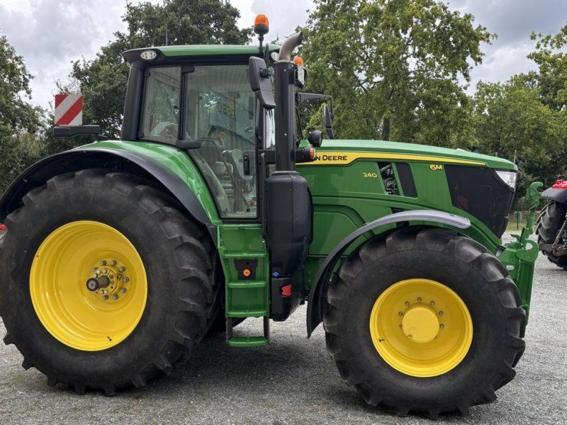 John Deere 6M 240