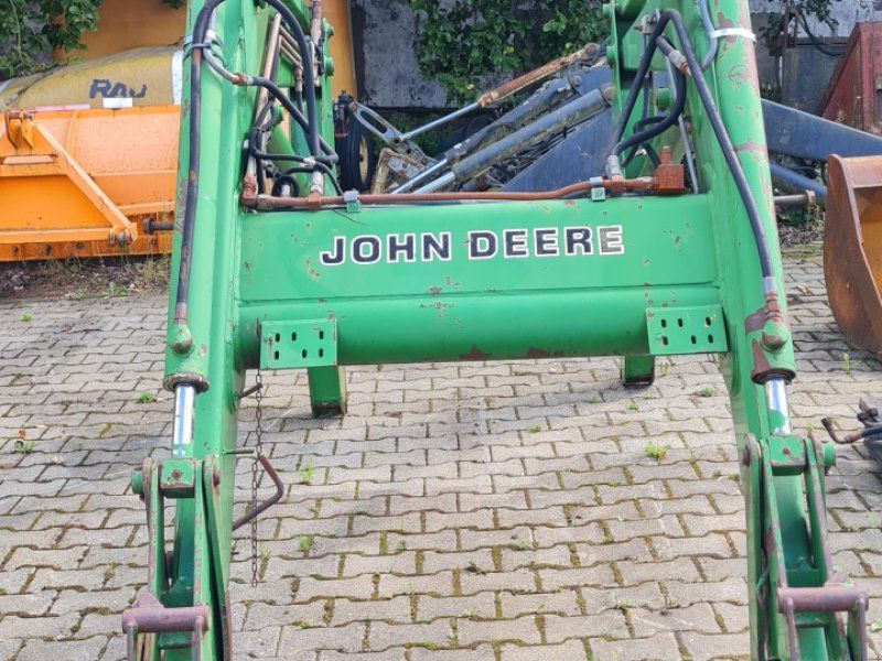John Deere Frontlader 740A + Anbaukonsole für 6910