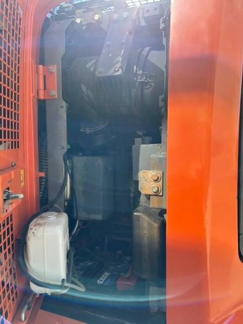 Hitachi ZX 135 US-6