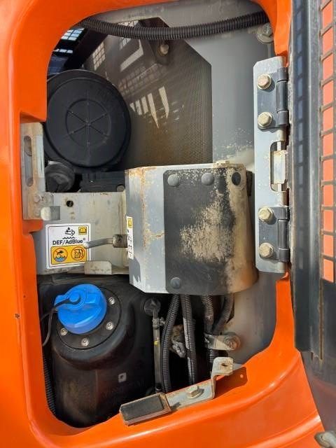 Hitachi ZX 135 US-6