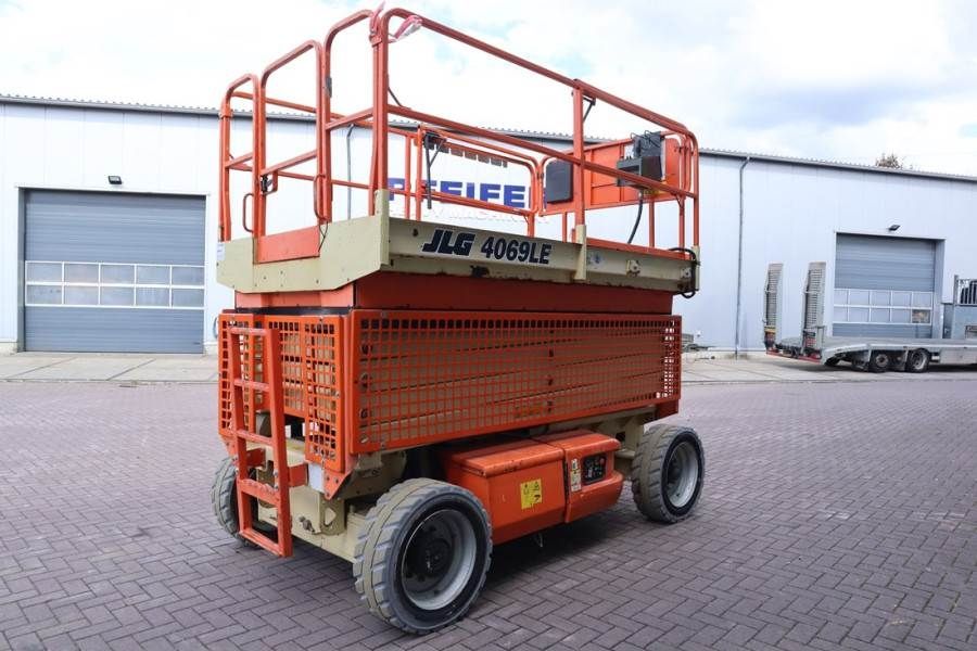 JLG M4069 Hybrid, 14.2m Working Height, 360kg Capacity