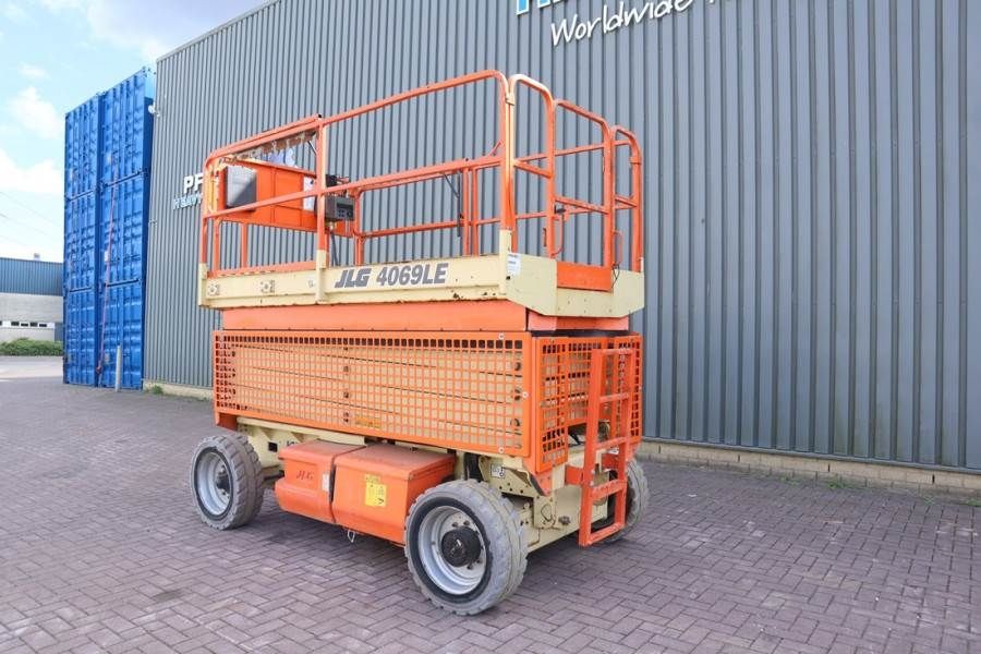 JLG M4069 Hybrid, 14.2m Working Height, 360kg Capacity