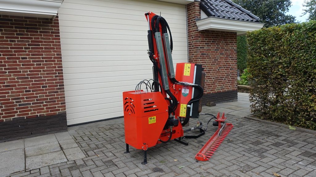 Boxer AM80 arm klepelmaaier en maaibalk