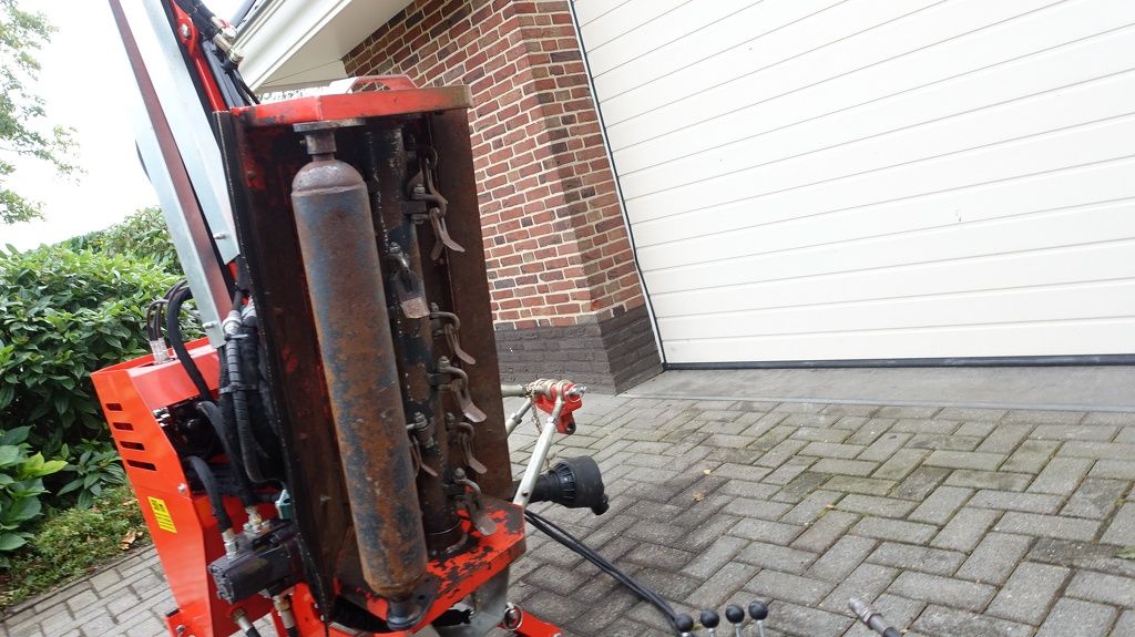 Boxer AM80 arm klepelmaaier en maaibalk