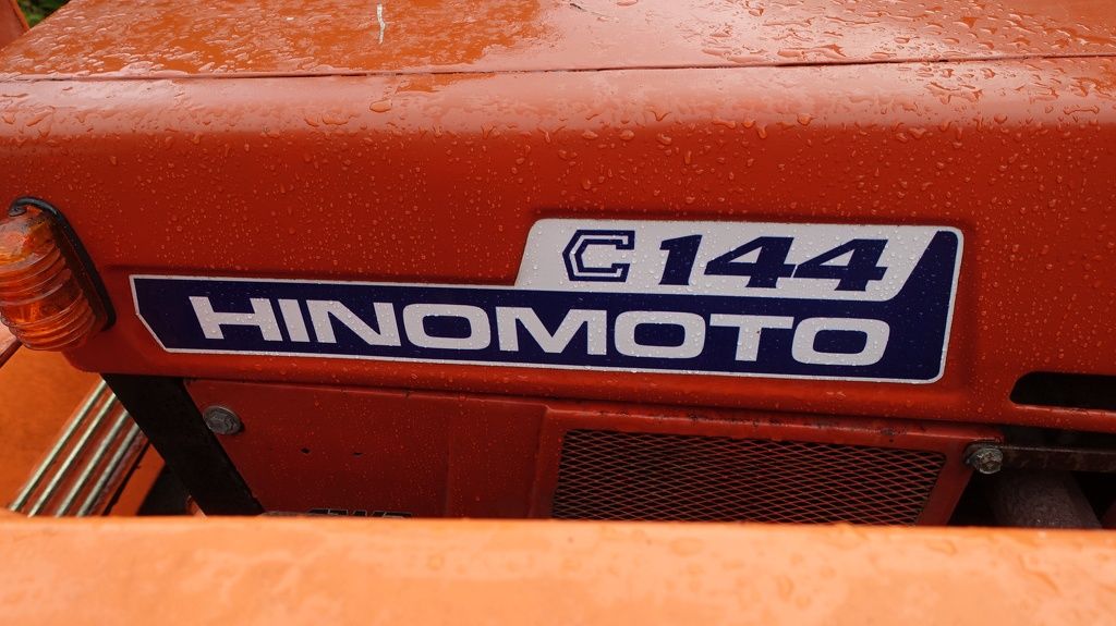 Hinomoto C144 4x4 met frontlader