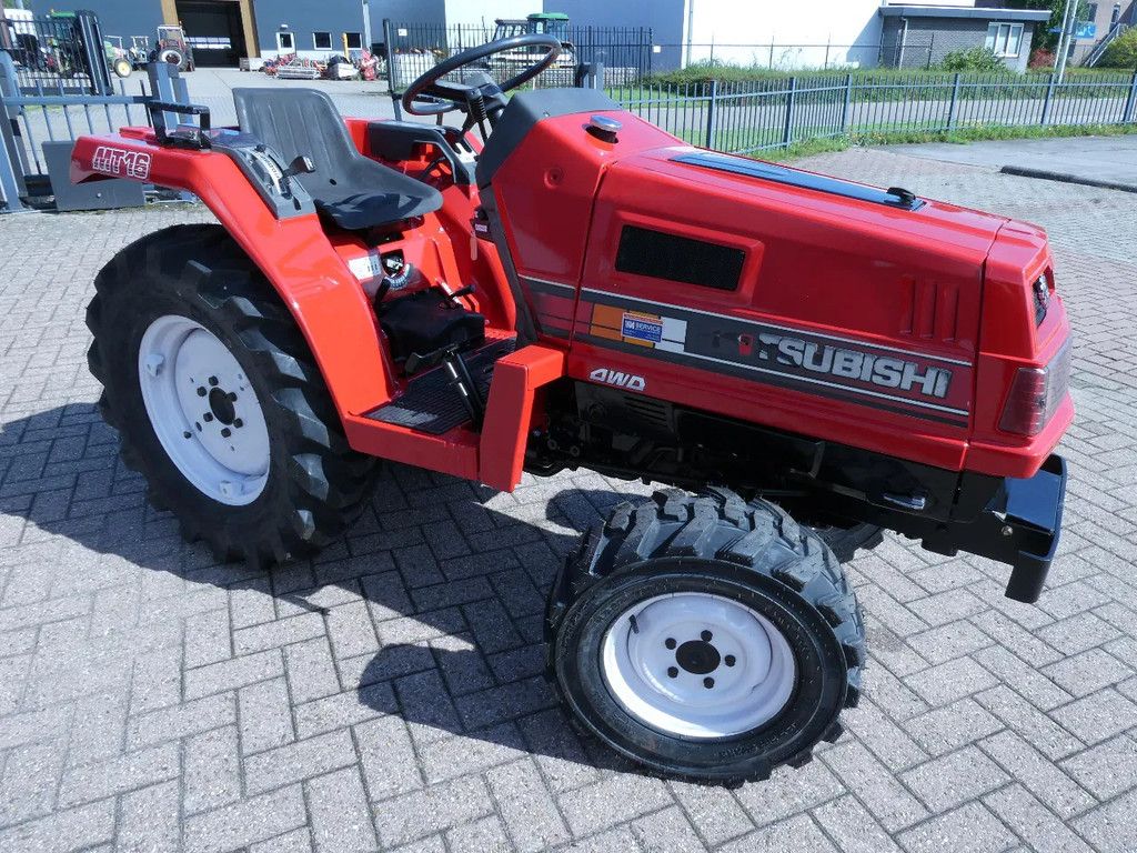 Mitsubishi MT16 4wd / 1252 Draaiuren / Industriebanden
