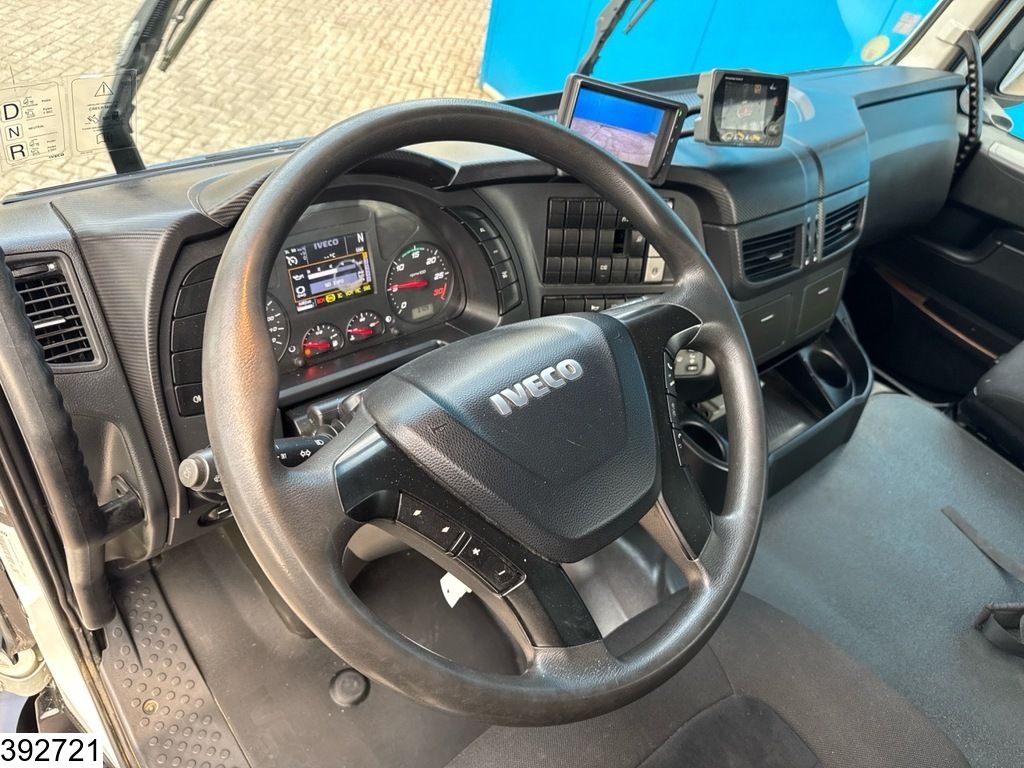 Iveco Trakker 360 6x4, EURO 6, Palfinger, Remote