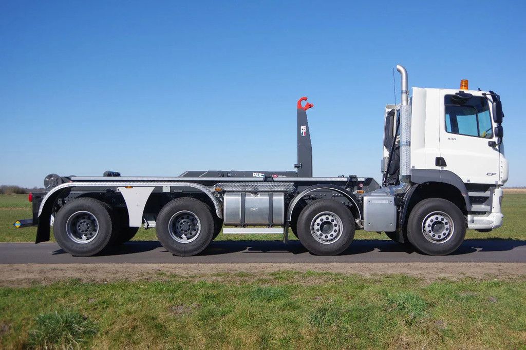 DAF CF 530 43-tons 8x4 WSG met 30-tons VDL haakarm