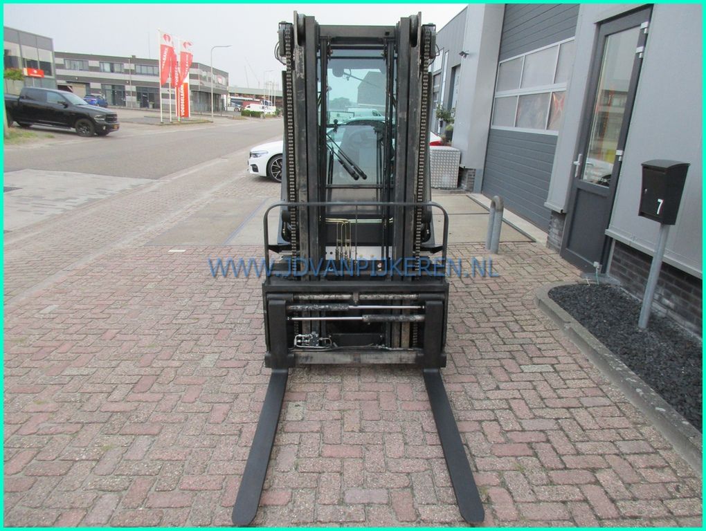 Nissan FD02A25Q diesel 6363hours+cabine+shift+vorkversteller