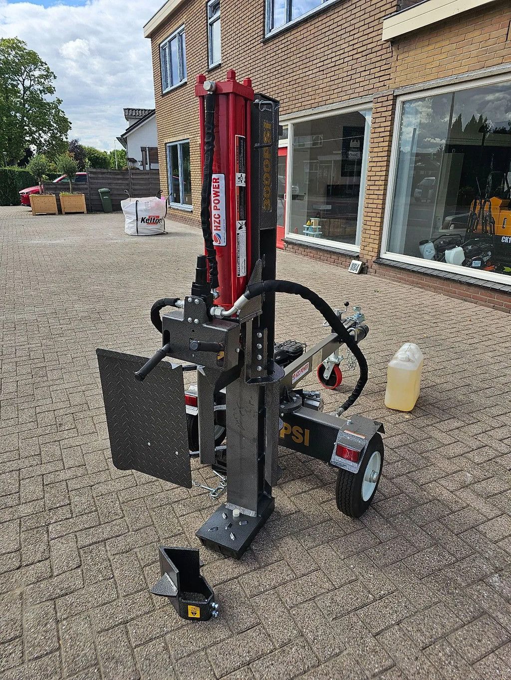 Briggs en Stratton Hzc houtklover 30 ton ! Nieuw houtkliever