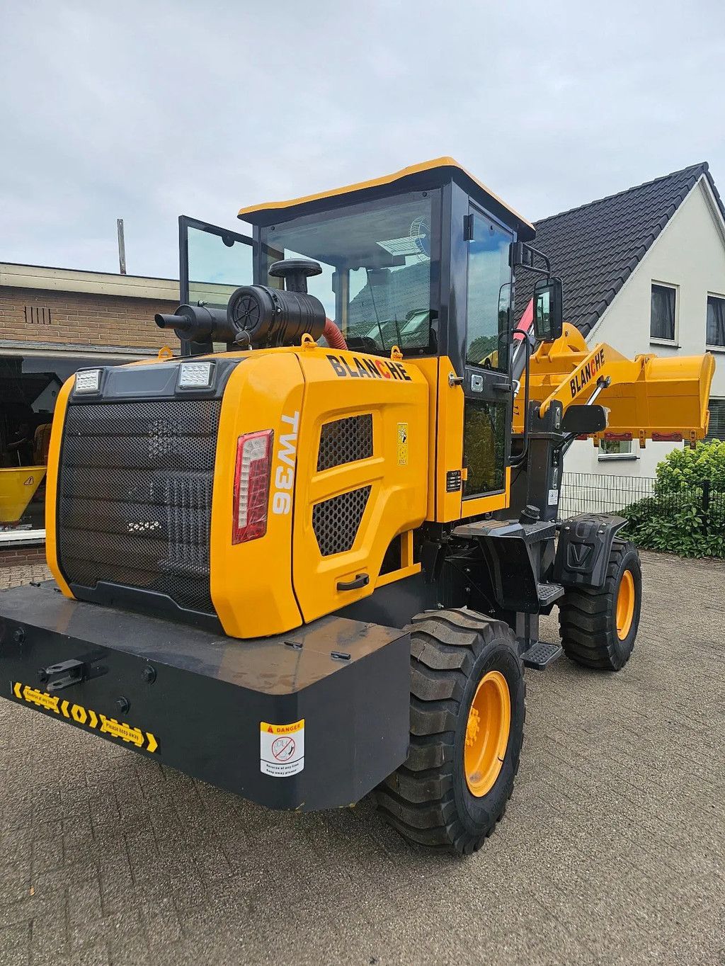 Wolf Blanche tw36 loader wolf everun hytec