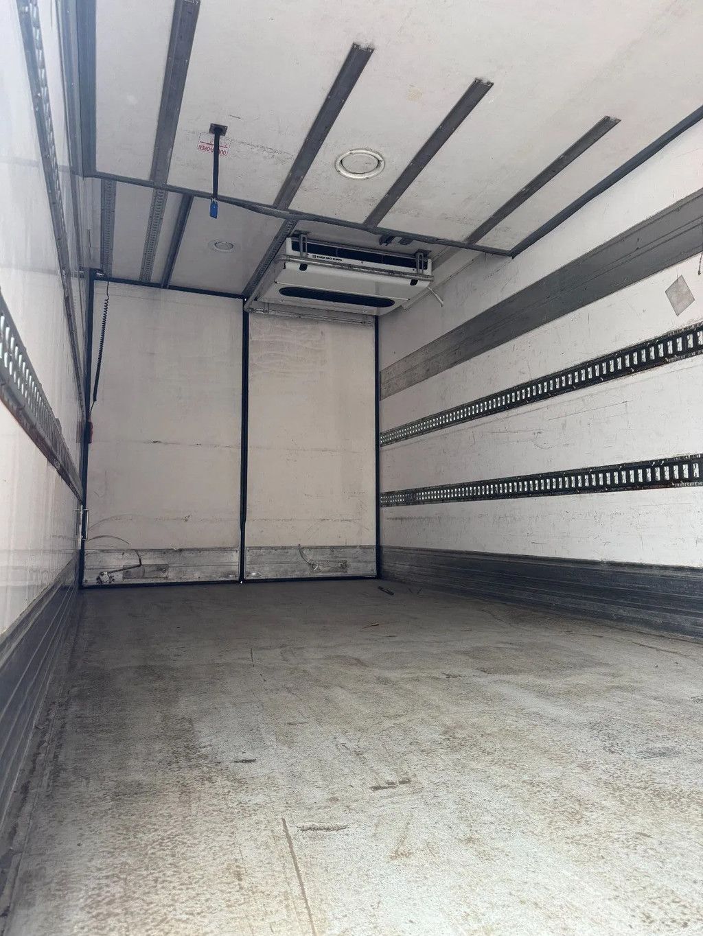 Volvo FM 330 **EURO 5-BELGIAN TRUCK-TOPSHAPE**