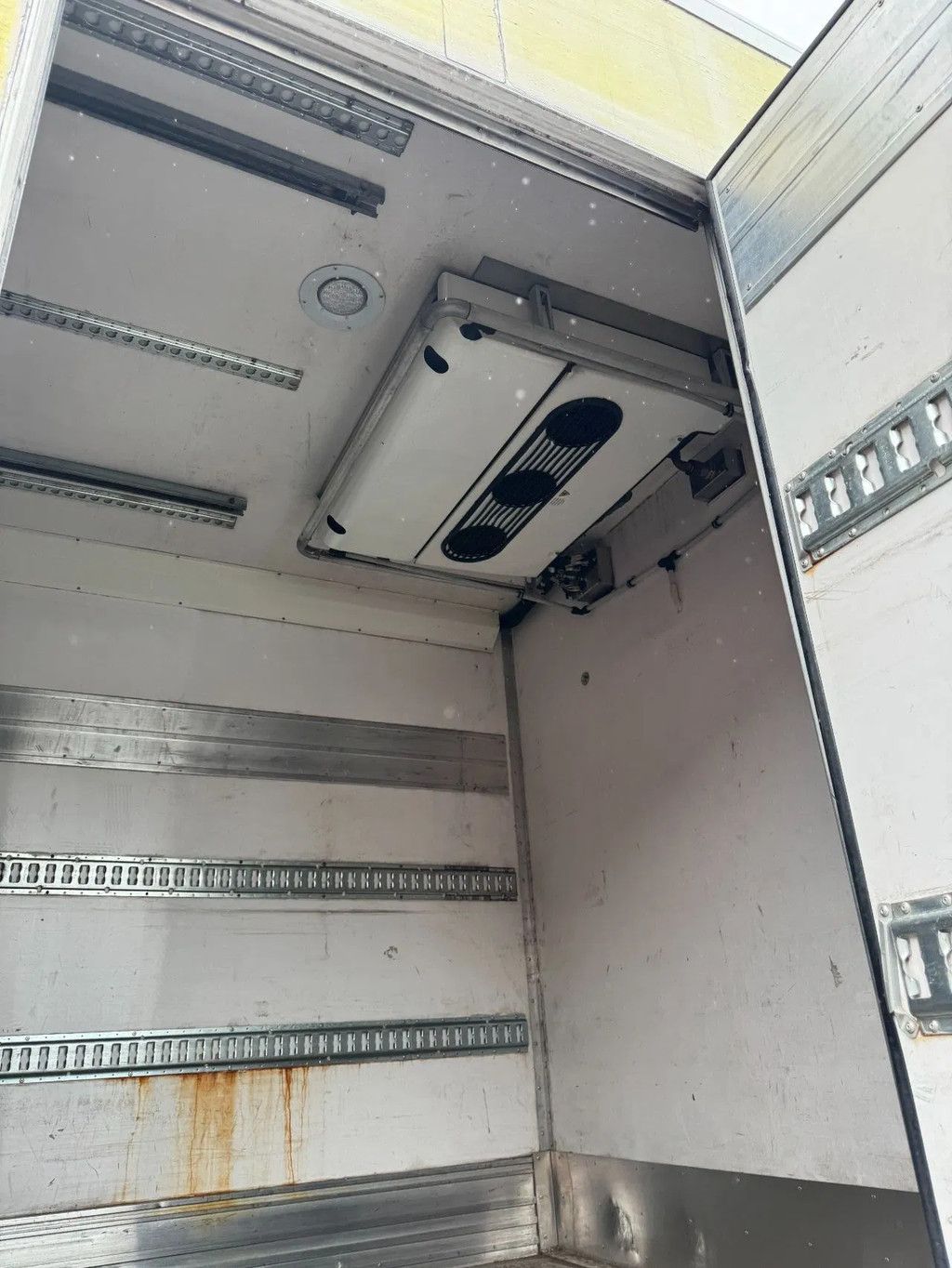Volvo FM 330 **EURO 5-BELGIAN TRUCK-TOPSHAPE**