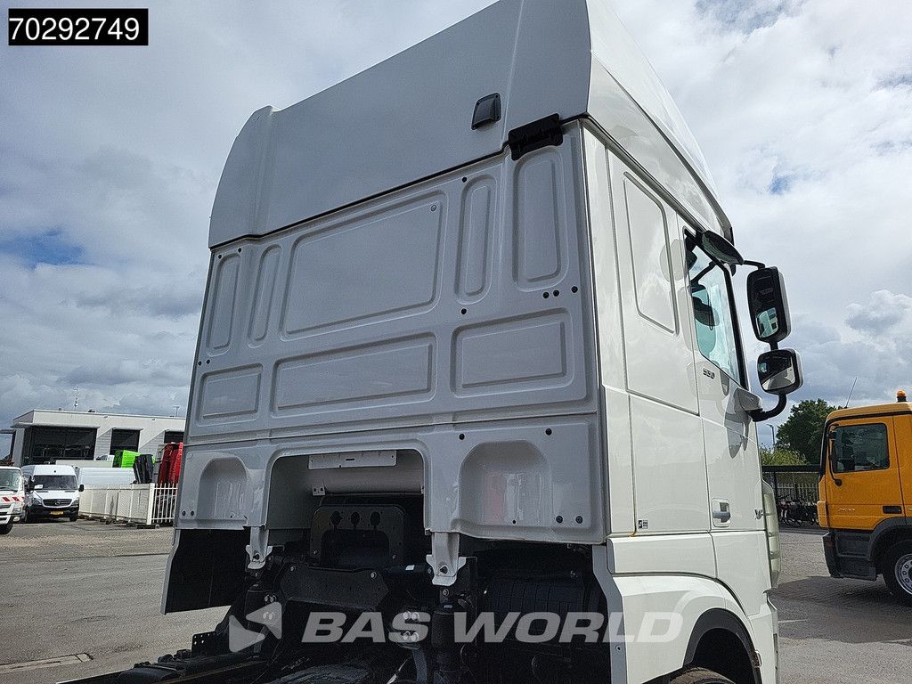 DAF XF XF 530 6X2 2000kg Ladebordwand Lift+Steering-Axle Navi ACC Euro 6