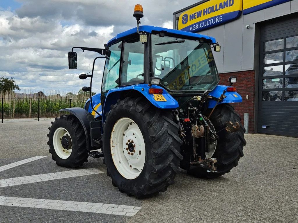 New Holland T5050 Hi-Lo Powershuttle