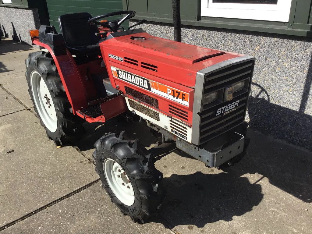 Shibaura Mini trekker Shibaura P17F met KENTEKEN