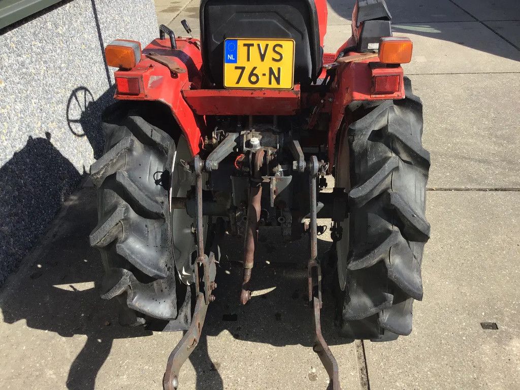 Shibaura Mini trekker Shibaura P17F met KENTEKEN