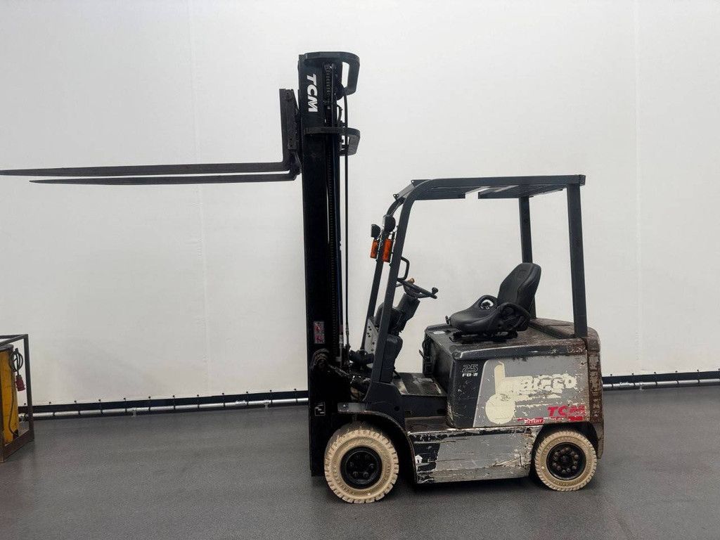 Elektro-Gabelstapler TCM FB25-7 Electric 2500kg 7,0m 2011