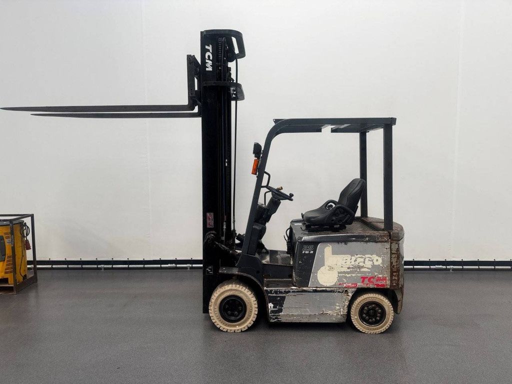 Elektro-Gabelstapler TCM FB25-7 Electric 2500kg 7,0m 2011