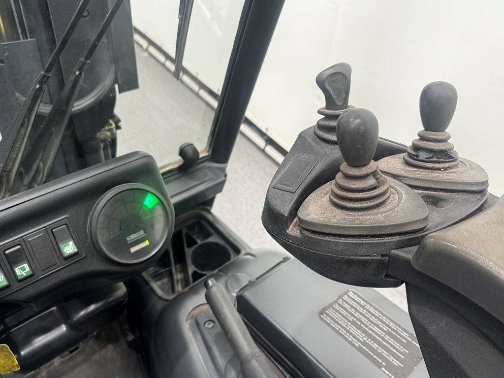 Electric forklift Linde E16C-02 Electric 1600kg 4.45m 2006