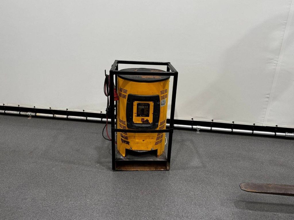 Elektro-Gabelstapler TCM FB25-7 Electric 2500kg 6,0m 2012