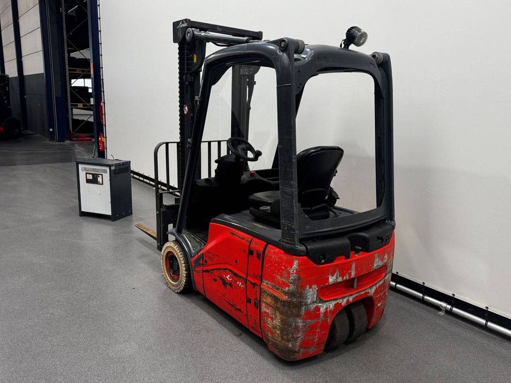 Electric forklift Linde E14-01 Electric 1400kg 3.15m 2012