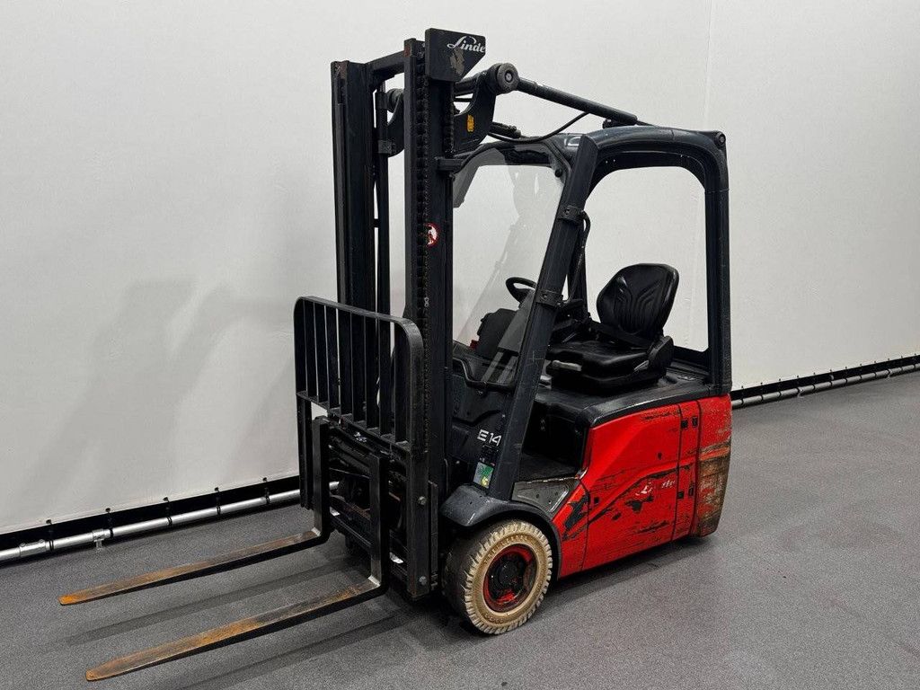 Electric forklift Linde E14-01 Electric 1400kg 3.15m 2012