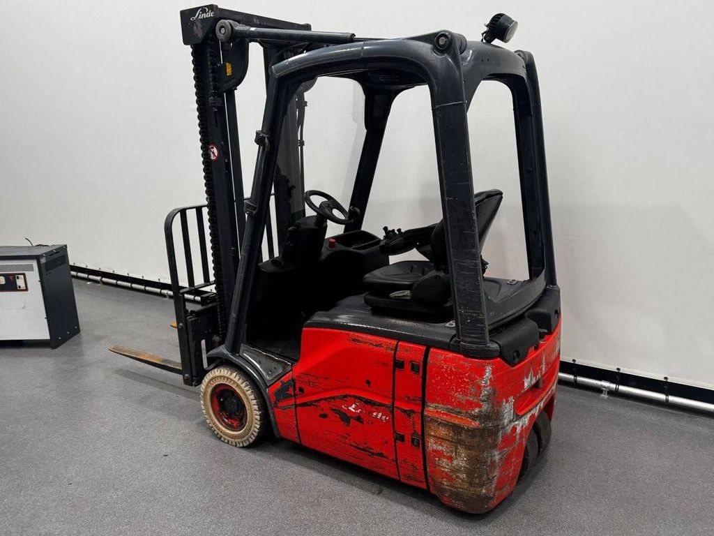 Electric forklift Linde E14-01 Electric 1400kg 3.15m 2012
