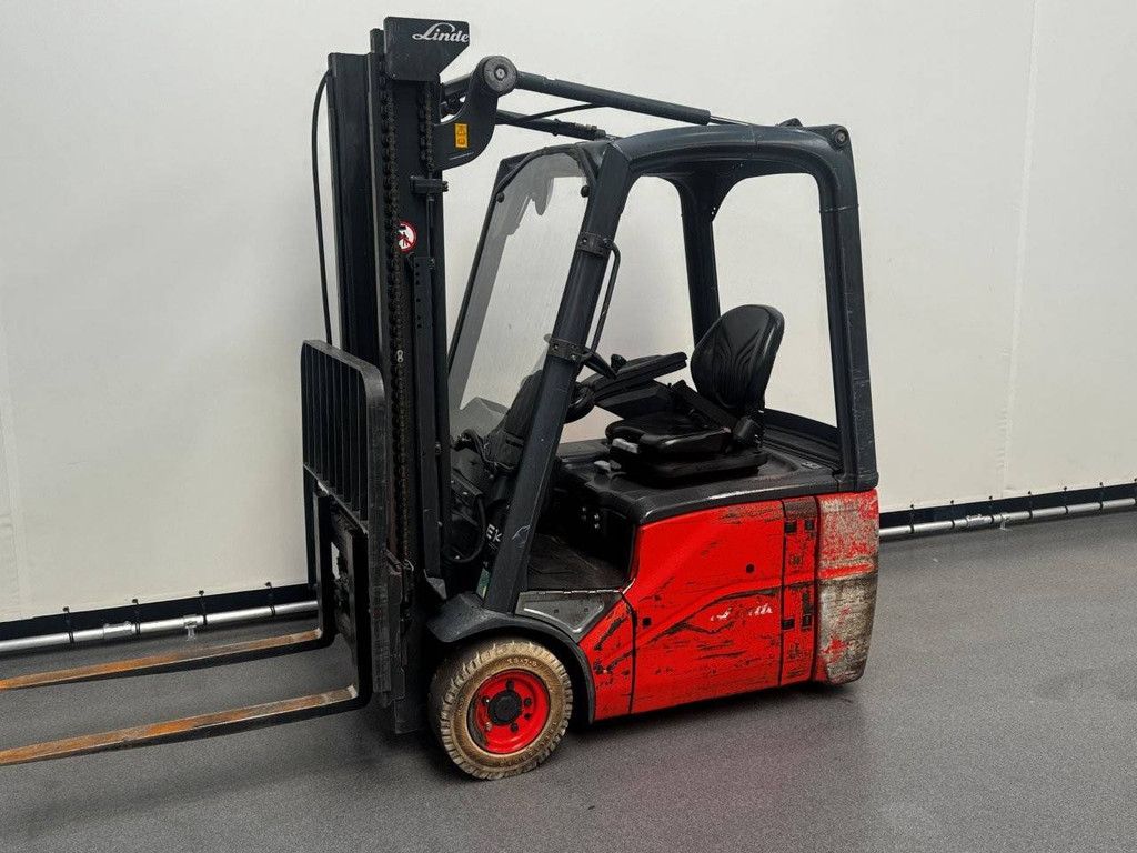Electric forklift Linde E14-01 Electric 1400kg 3.15m 2012