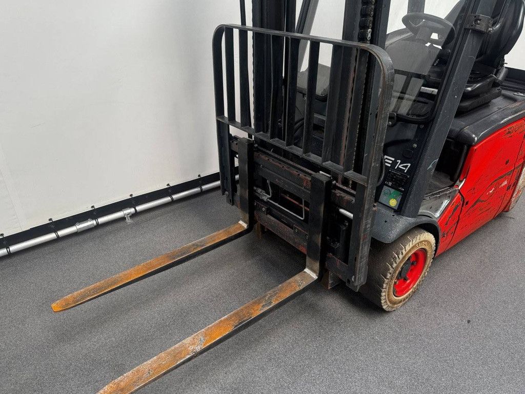 Electric forklift Linde E14-01 Electric 1400kg 3.15m 2012