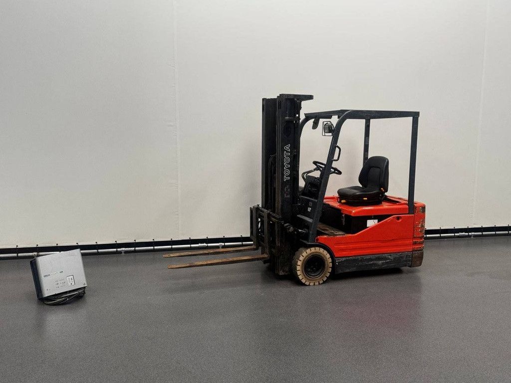 Toyota 5FBE18 Electric Forklift 1800kg 4.7m 2002