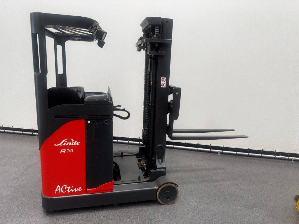 Elektro-Schubmaststapler R14 Electric 1400kg 5,04m 2005