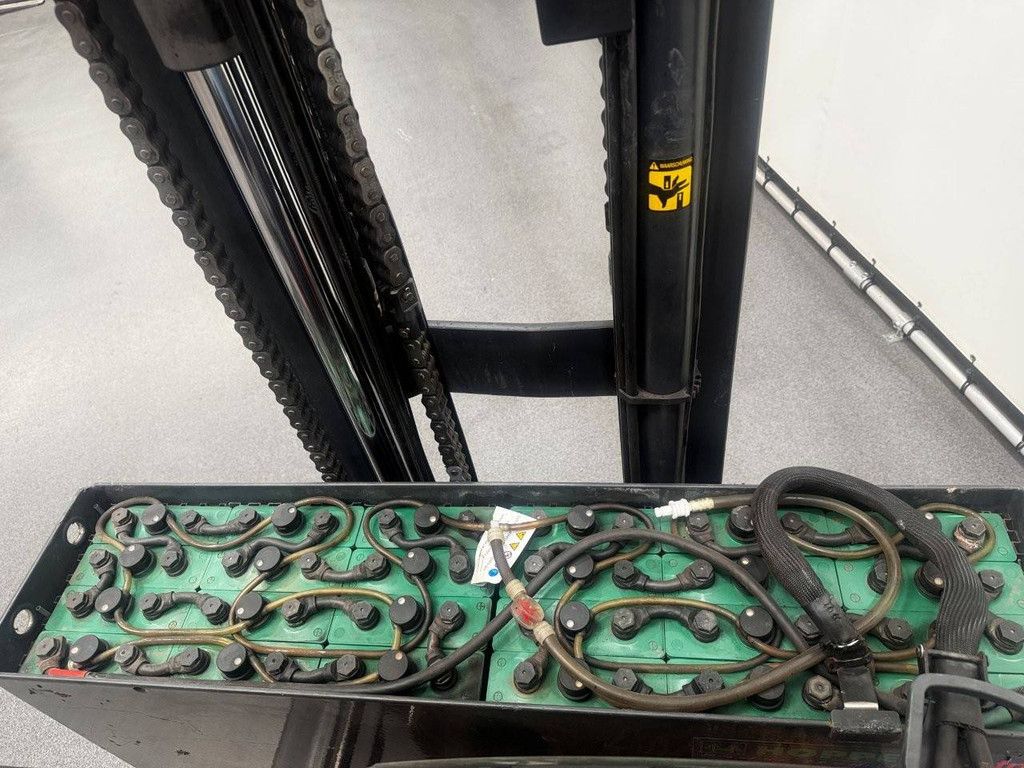 Elektro-Schubmaststapler R14 Electric 1400kg 5,04m 2005