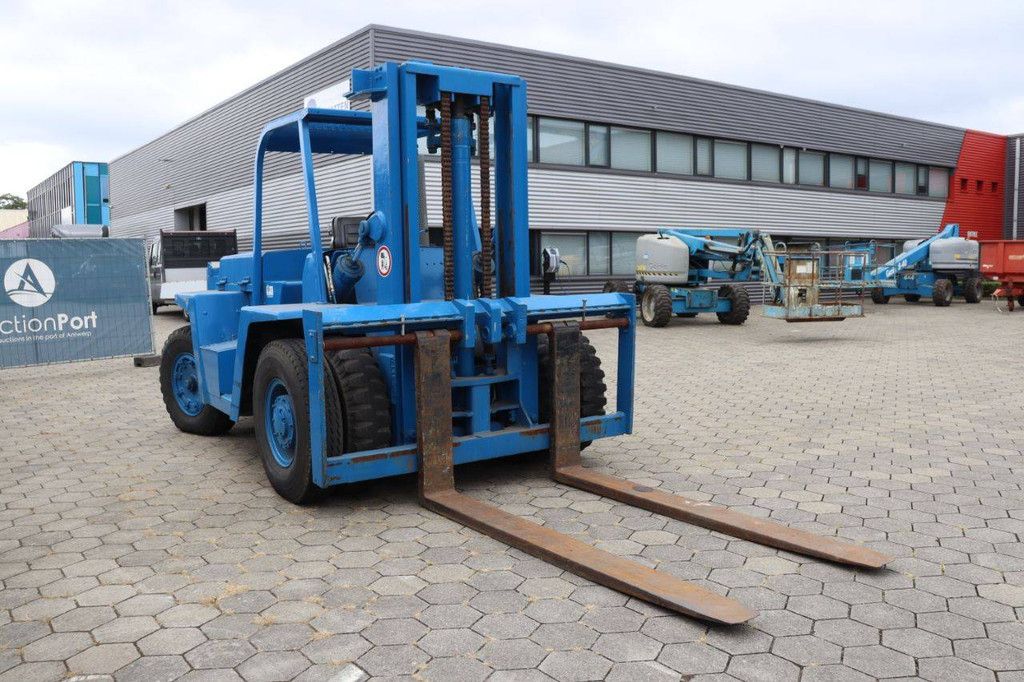 Forklift Clark DCY 160 Diesel 7258kg 5.33m