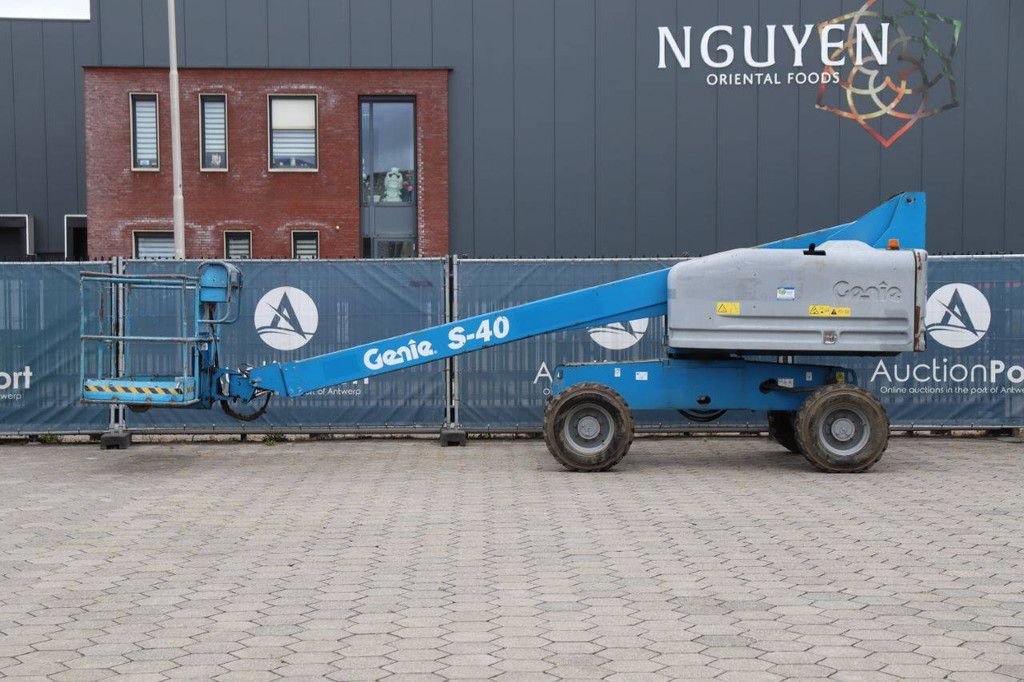 Genie S-40 Diesel 13.87m Telescopic Boom Lift 2013