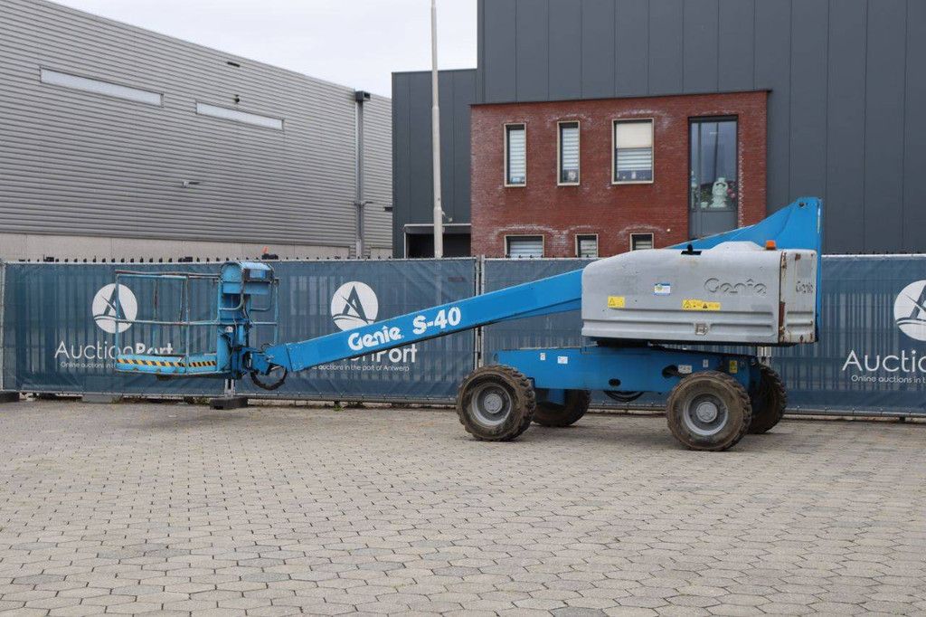 Genie S-40 Diesel 13.87m Telescopic Boom Lift 2013