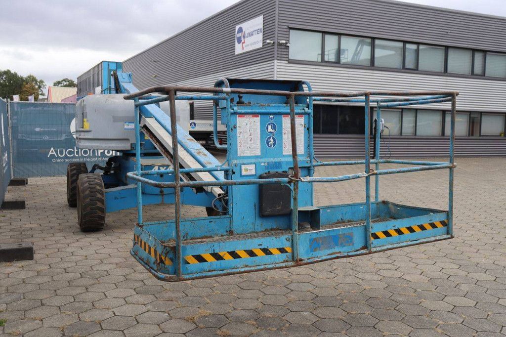Genie S-40 Diesel 13.87m Telescopic Boom Lift 2013