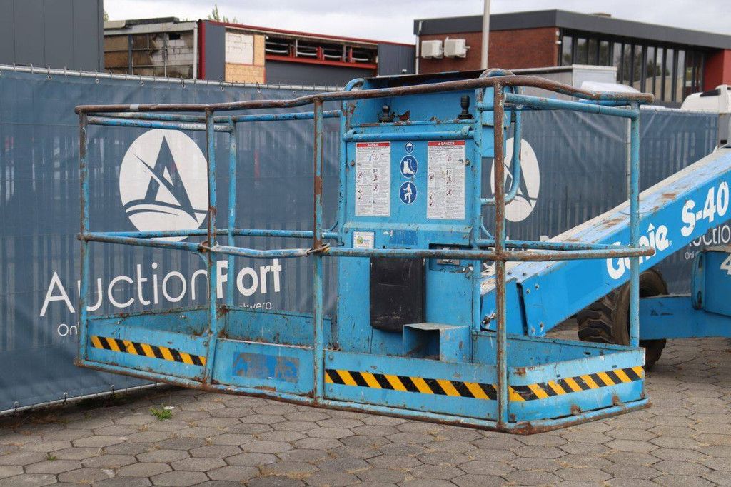 Genie S-40 Diesel 13.87m Telescopic Boom Lift 2013